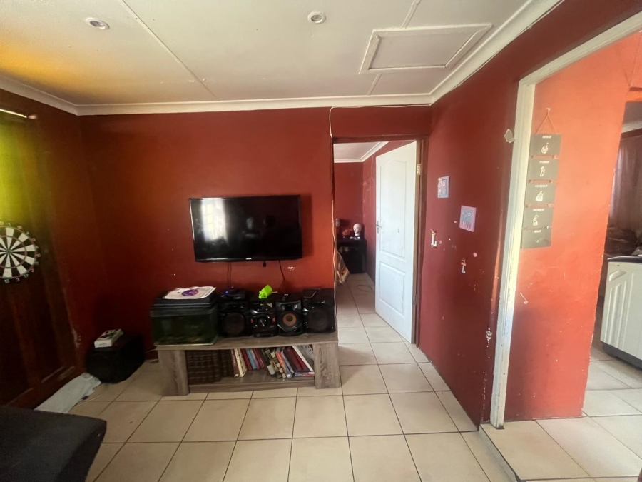 2 Bedroom Property for Sale in Kwazakhele Eastern Cape